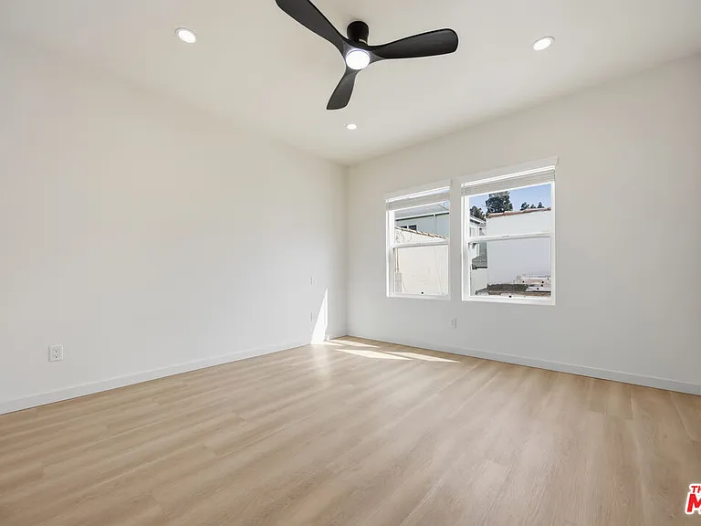 3015 W Stocker Pl — Photo 14