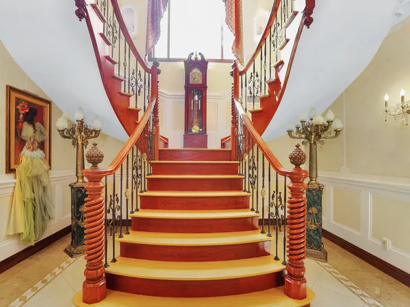 184-46 Aberdeen Road image 10 of 43