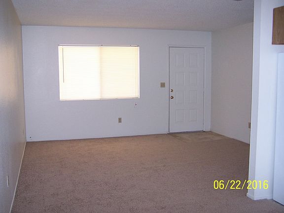 3rd image of 73838 S Slope Dr APT B