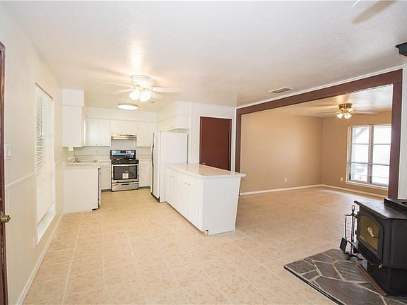 5th image of 2508 Candleberry Dr