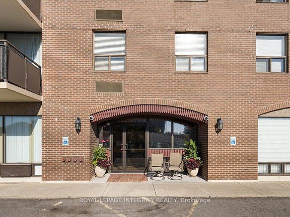 5th image of 1190 Richmond Rd #703
