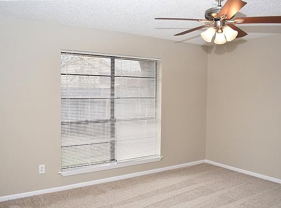 5th image of 521 S Las Vegas Trl #521