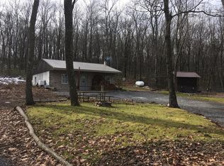 35 Hill Top Ln, Loganton, PA 17747