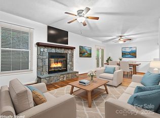 802 Parkway Vista Dr, Asheville, NC 28805