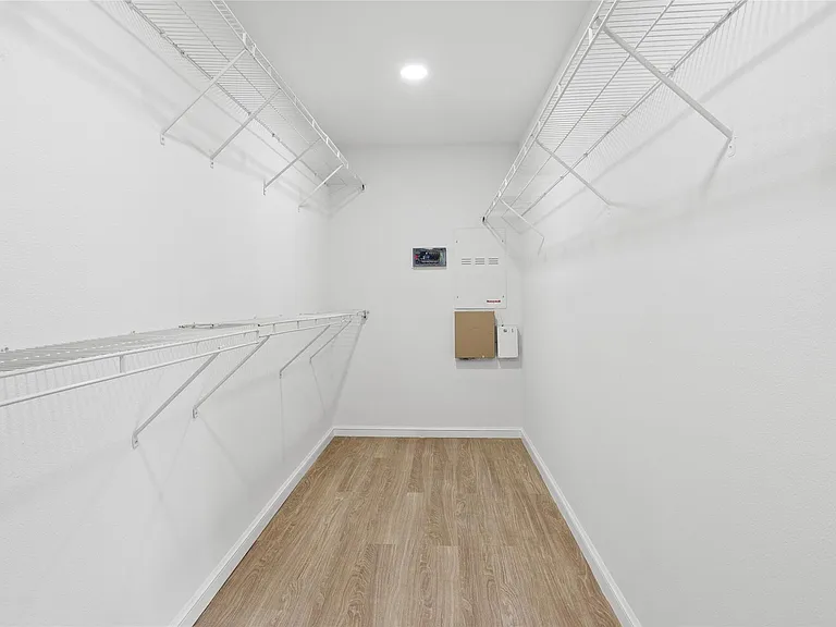 6933 Yellowstone Way Dr — Photo 14