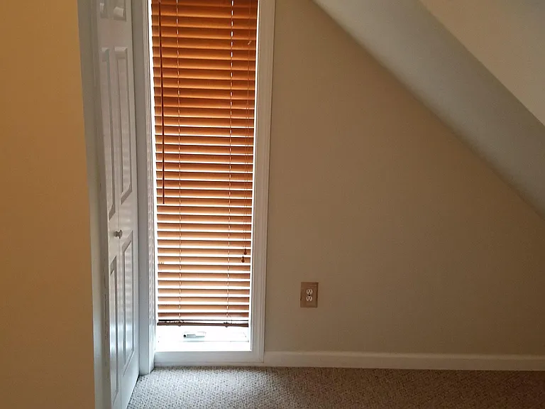 110 Sleeping Giant Dr — Photo 56