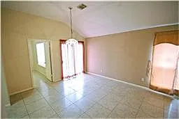 15518 Town Green Dr — Photo 2