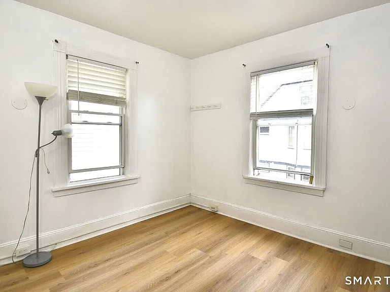2455 North Ave — Photo 14