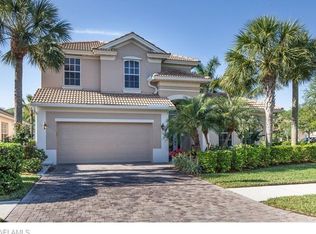 15486 Los Reyes Ln, Naples, FL 34110