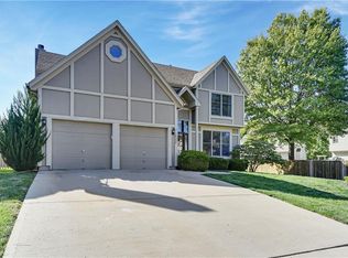14330 S Blackfeather St, Olathe, KS 66062