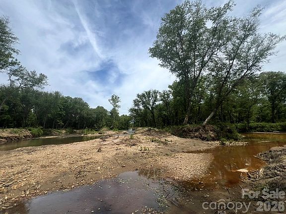 4th image of 3999 Old Greenlee Rd