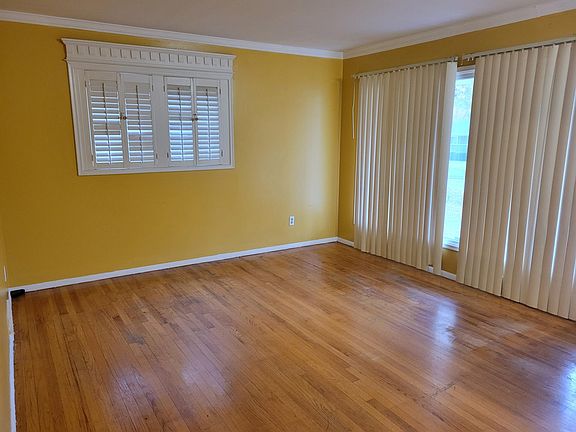 4th image of 1459 Borgstrom Ave