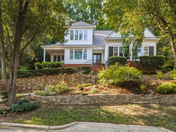 216 Mill Race Dr, Chapel Hill, NC 27514