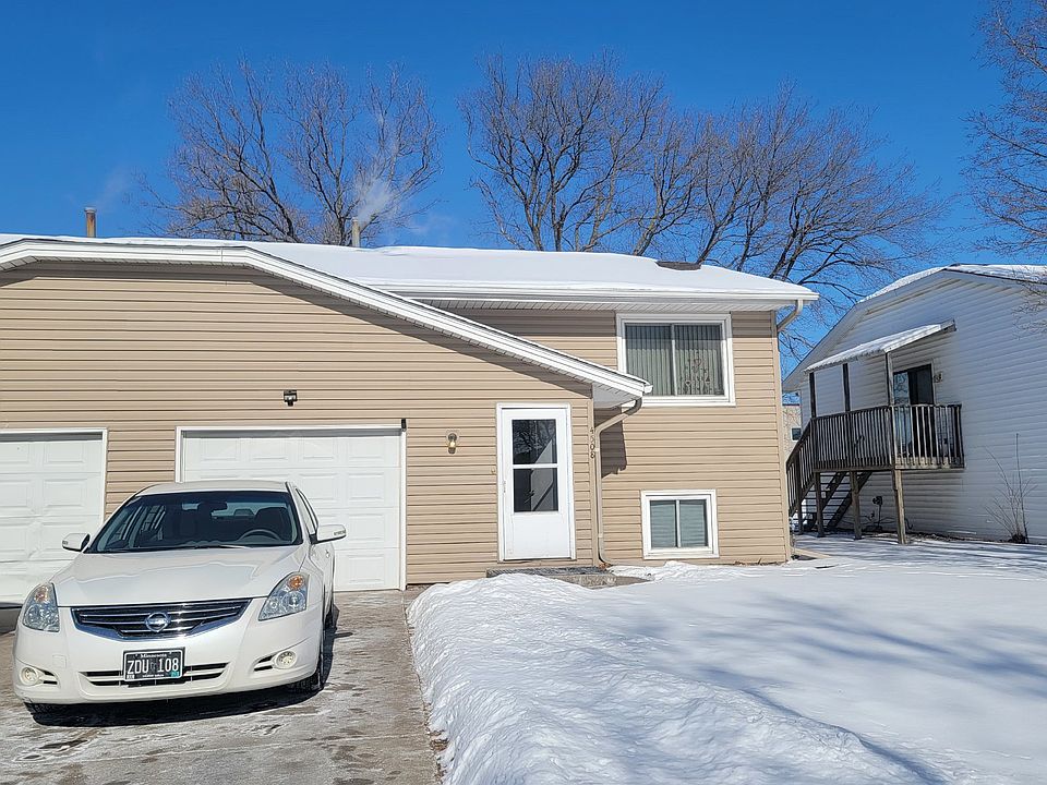 1st image of 4508 83rd Cir N