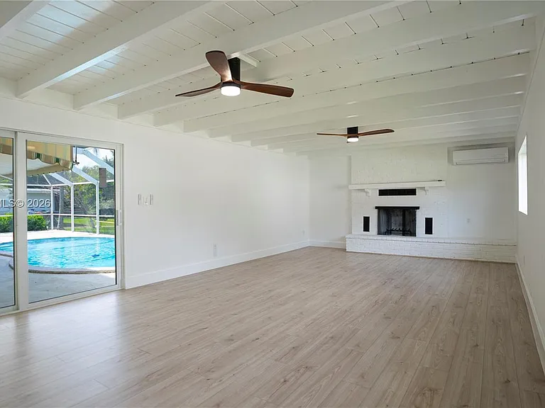 15340 SW 85th Ave — Photo 16
