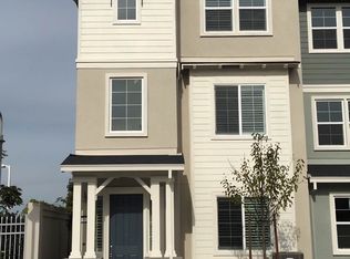 105 Jetty Dr, Richmond, CA 94804