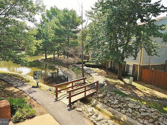 2nd image of 4420 Groombridge Way APT E