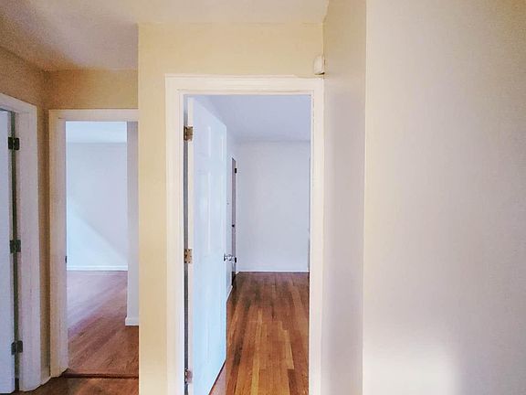 4th image of 226 Princeton Ave Floor 1