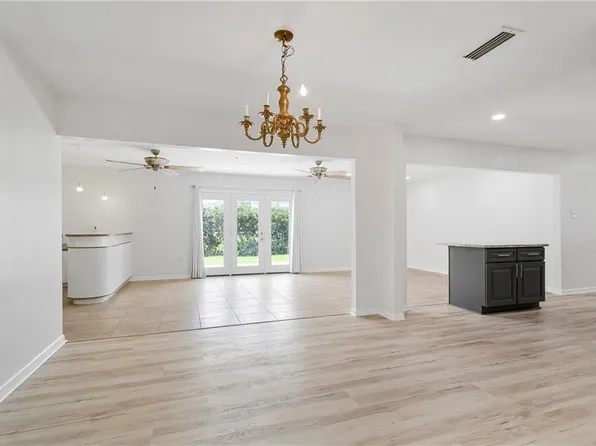 4608 Green Acres Ct, Metairie, LA 70003