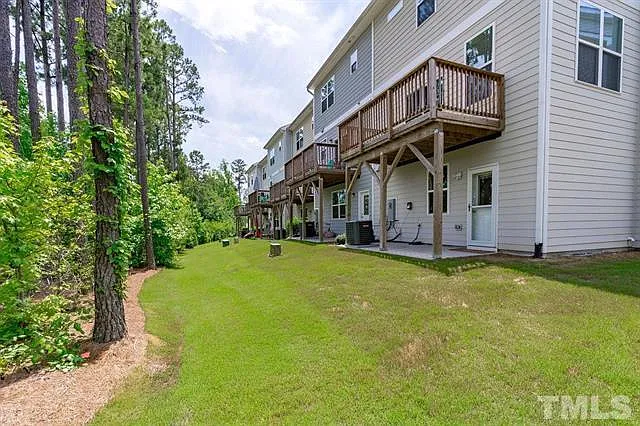 2223 Chattering Lory Ln — Photo 48