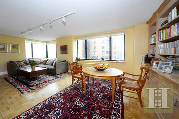 Rented by Halstead Real Estate | media 15