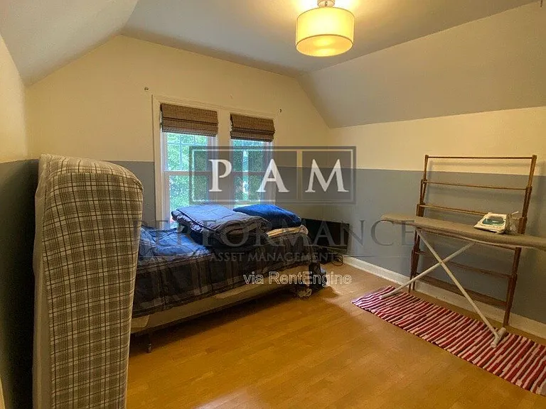 2922 S 48th St — Photo 24
