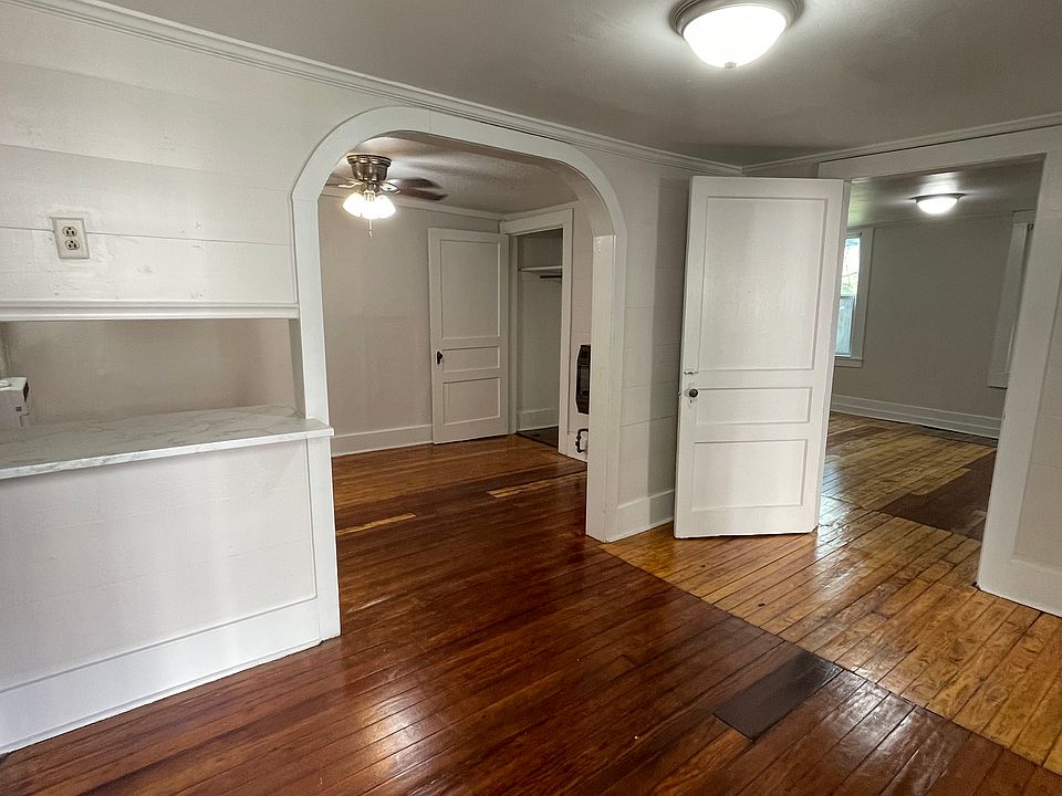 1st image of 1812 General Pershing St #G