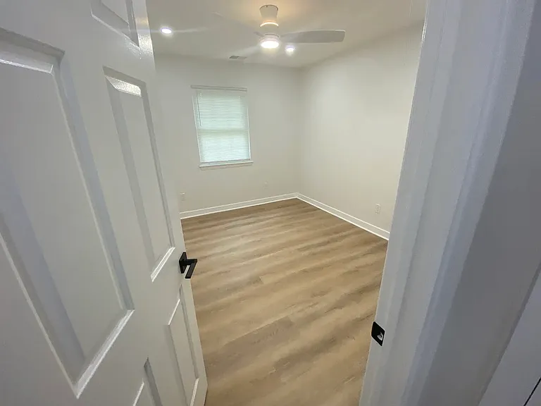 977 Water Oak Ct — Photo 15