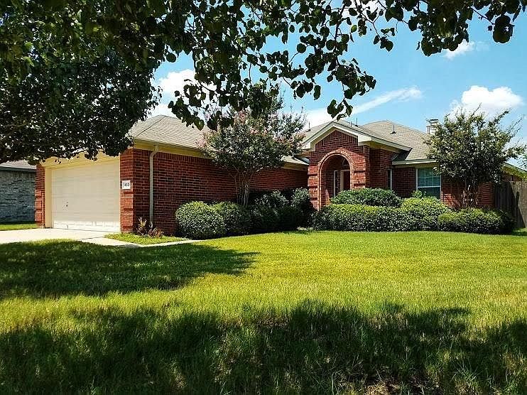 1st image of 453 Shadow Grass Ave