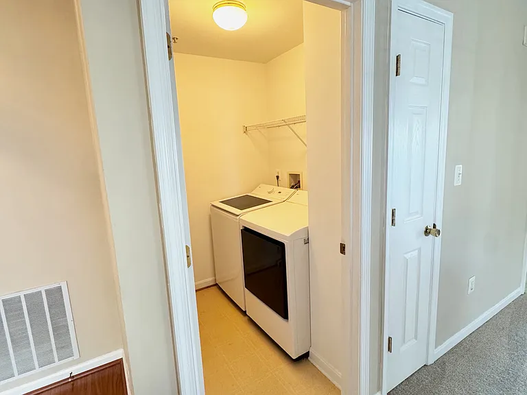 2015 Gov Thomas Bladen Way #204 — Photo 5