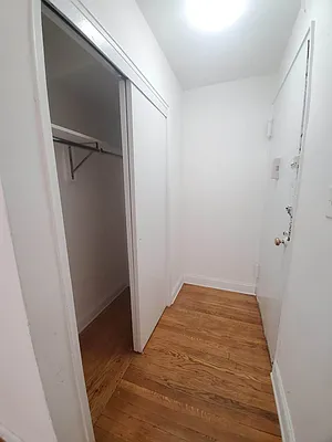 Rented by Smart NY Realty LLC | media 3