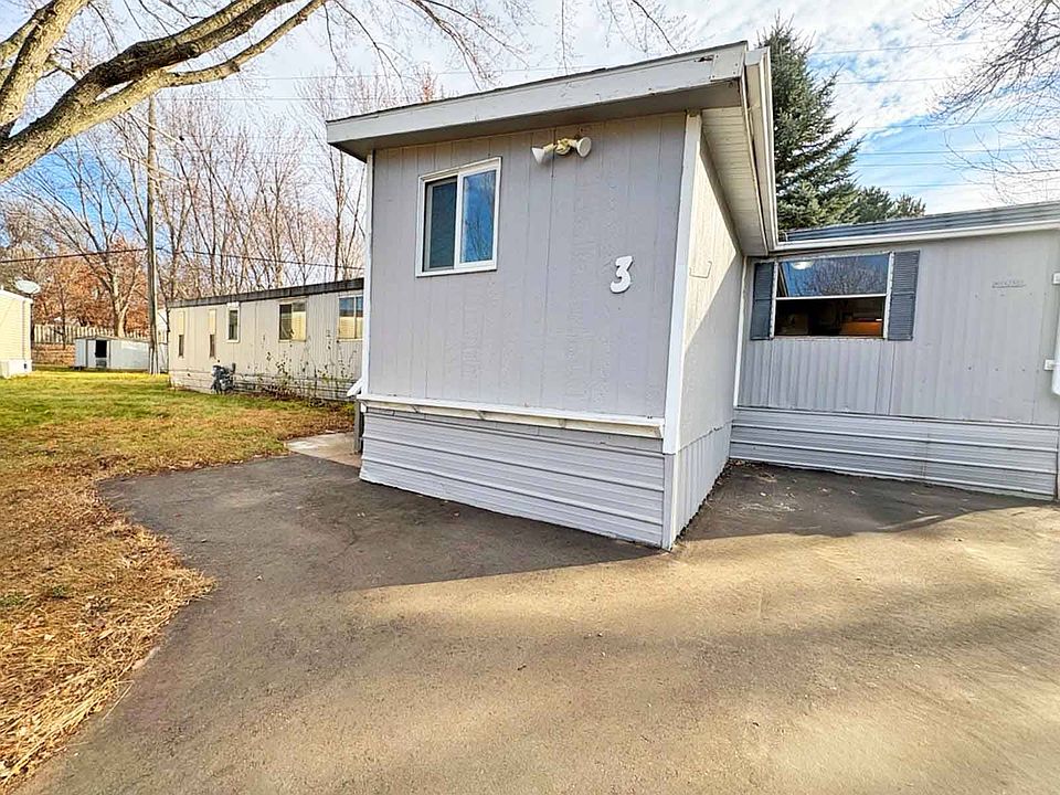 1st image of 3 Lowell Cir