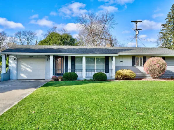 2109 Briar Ln, Burton, MI 48509