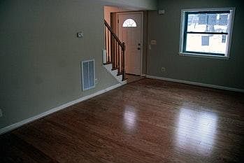 Living room - hardwood floors throughu
