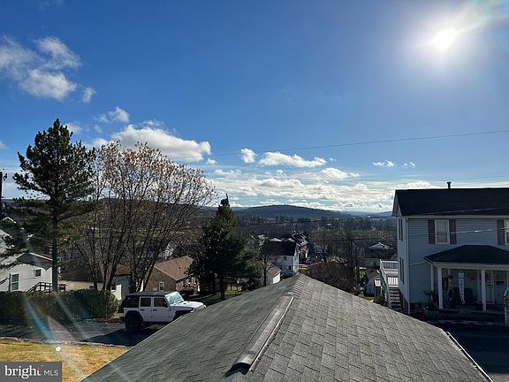 5th image of 120 Mount Pleasant St