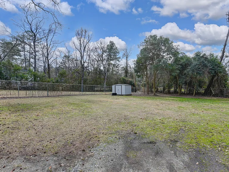 3300 Margrave Rd #B — Photo 27
