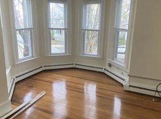 87 North St, Medford, MA 02155