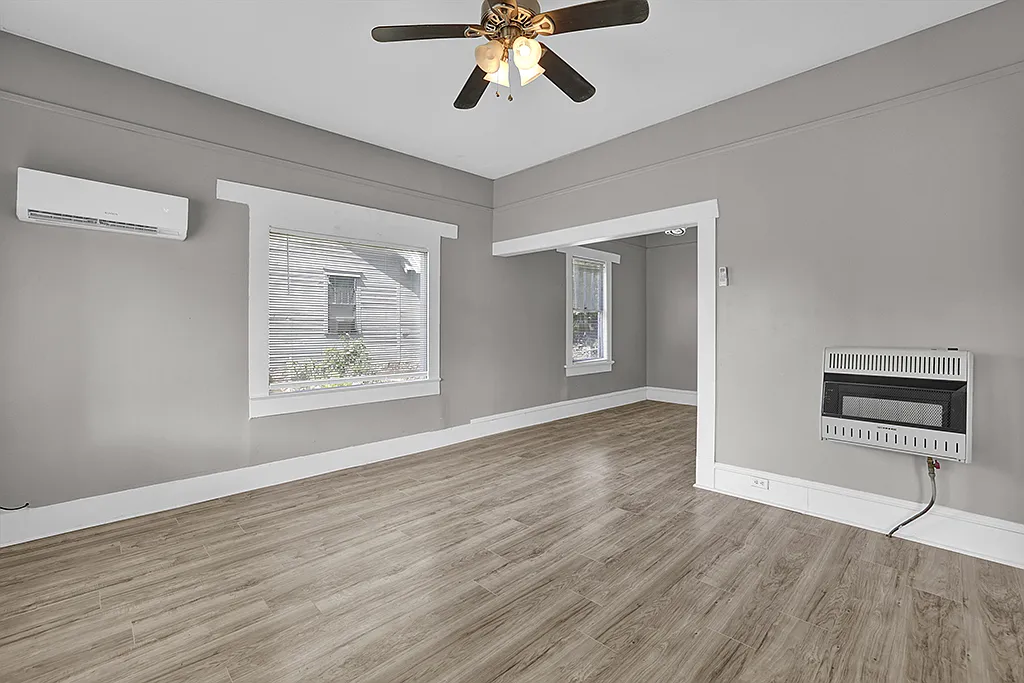 2221 Gurnee Avenue Anniston, AL 36201 - 1 — Photo 2