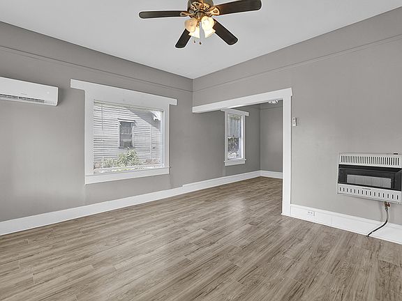 2nd image of 2221 Gurnee Ave