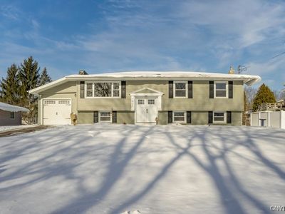 7905 Oneida Trl, Bridgeport, NY, 13030