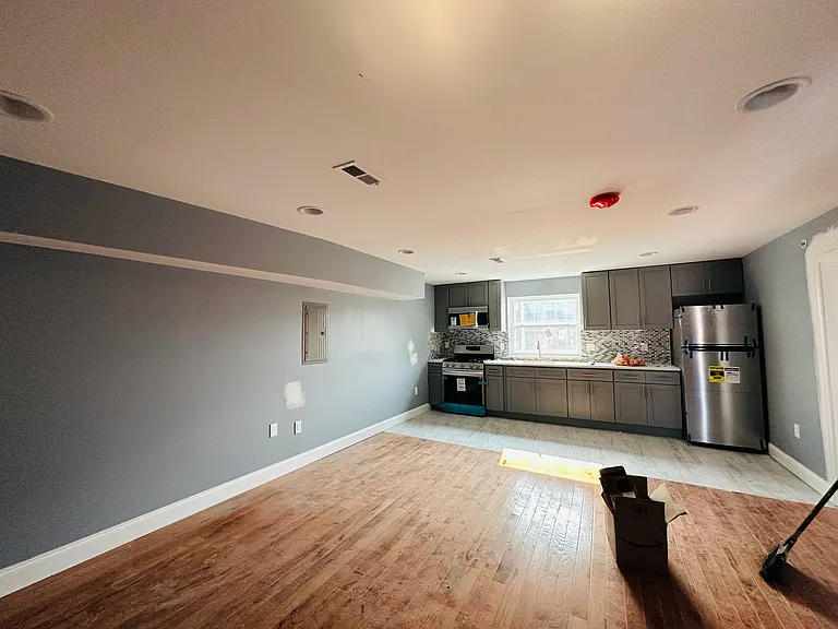 1431 N 20th St #2 — Photo 22