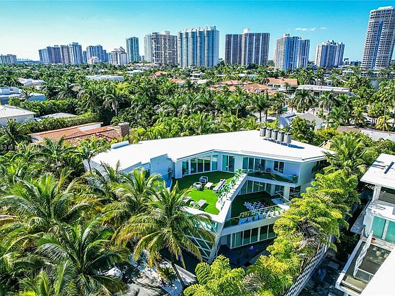 4th image of 480 Ocean Blvd