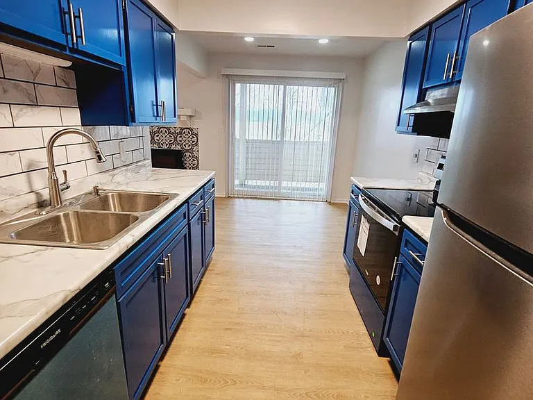 Sugarbush Apartments — Photo 180