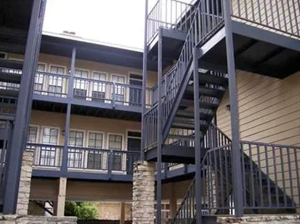 711 W 21st St #206, Austin, TX 78705