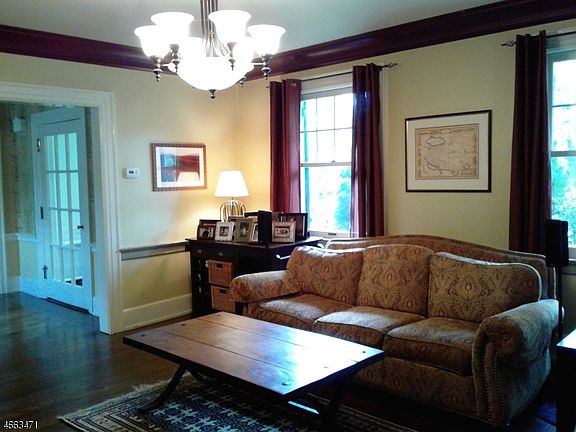 4th image of 154 Park Ave