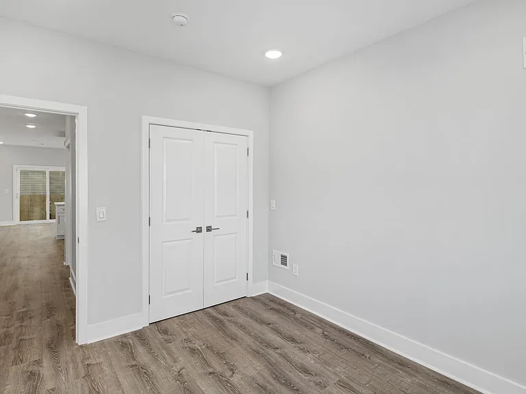 1302 N Marshall St #2 — Photo 26