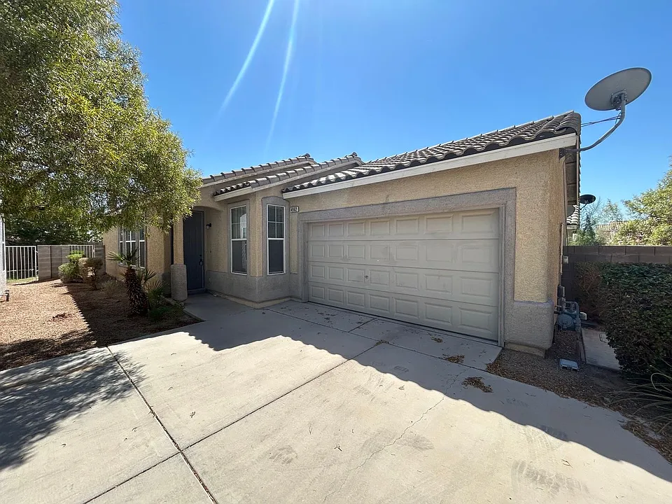 4962 Droubay Dr