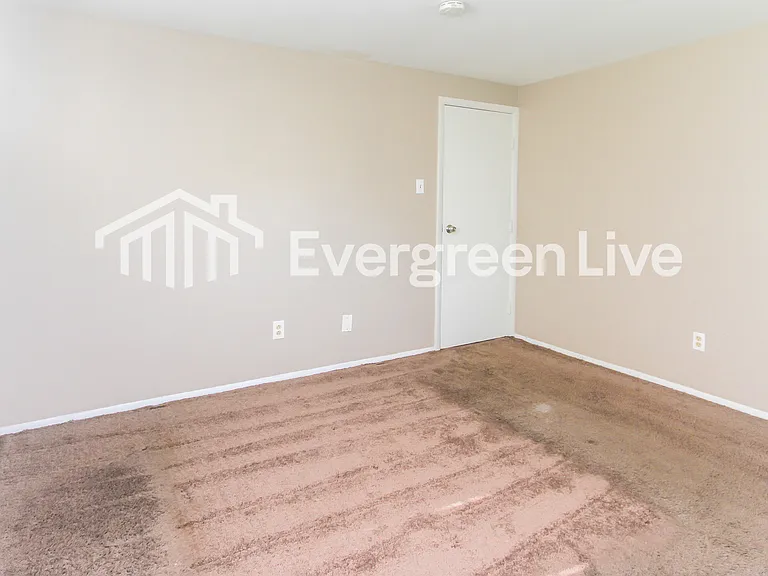 2036 Overlook Ct — Photo 12