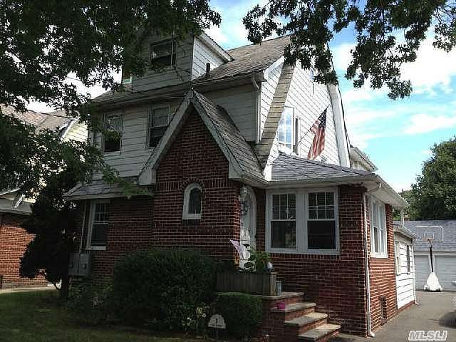 1st image of 3 Pine Ave