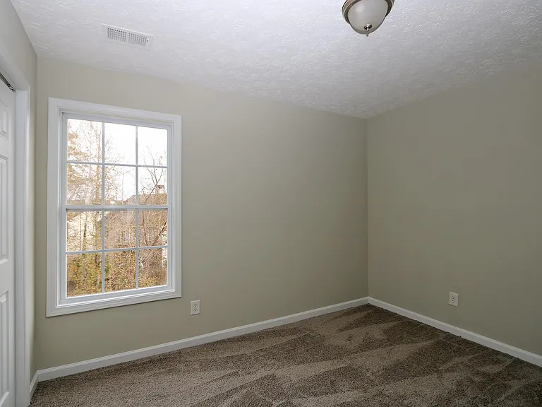 102 Providence Dr — Photo 14
